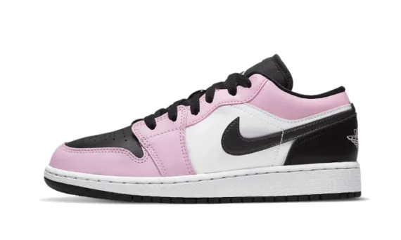 נעלי נייק-NIKE AIR JORDAN 1 LOW - White Light Arctic Pink