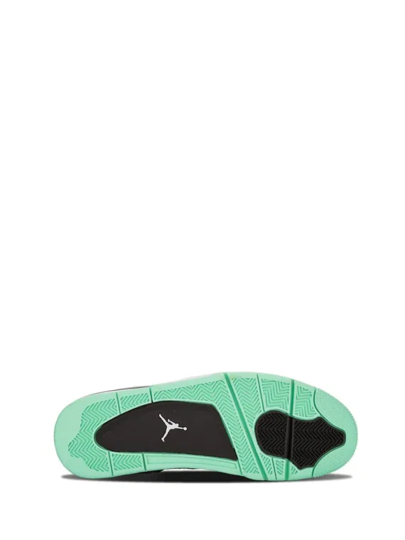 ⁦NIKE Air Jordan 4 Retro "Green Glow" sneakers⁩ – תמונה ⁦4⁩