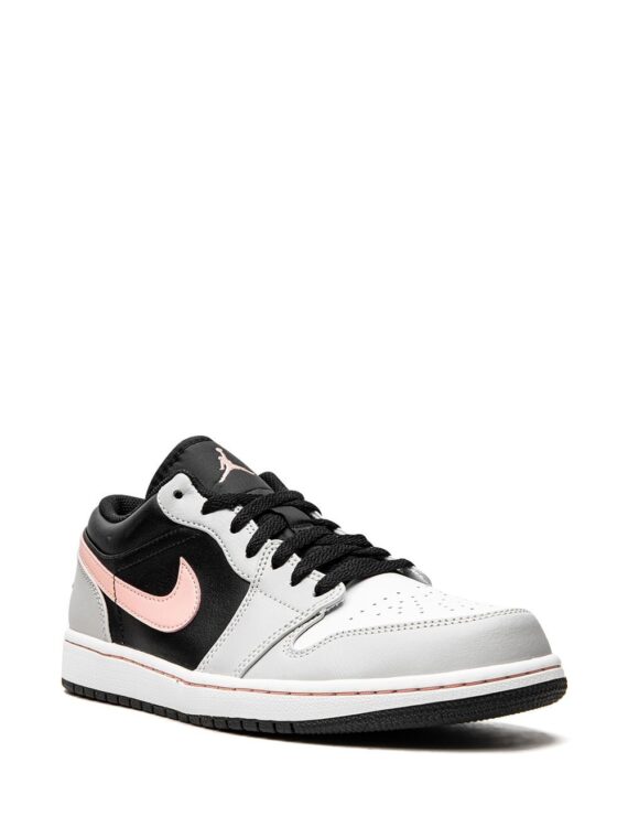 ⁦נייק ג'ורדן -NIKE AIR JORDAN 1 LOW - Black/grey⁩ – תמונה ⁦2⁩